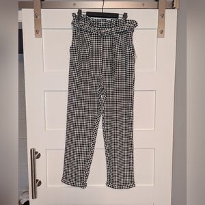 NWT. No Boundaries black and white high waisted trousers size XXL.